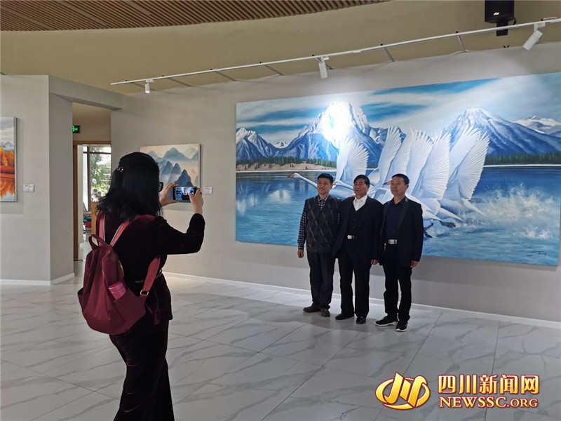 萬(wàn)山河“綠水青山”主題畫展 (1)_副本_副本.jpg
